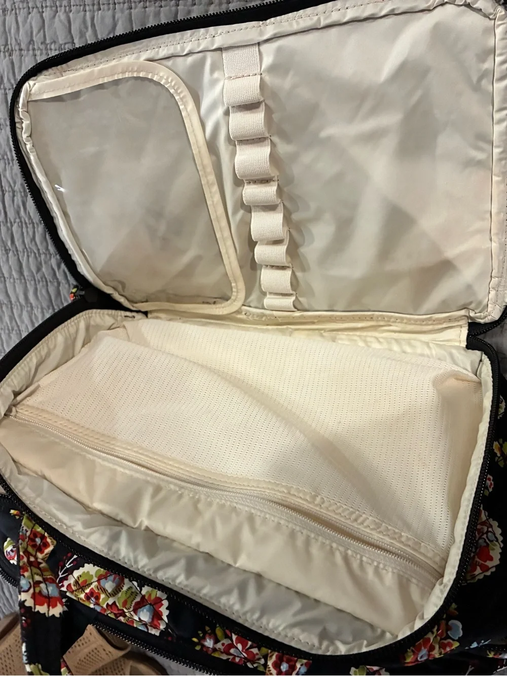 Vera Bradley compact quilted